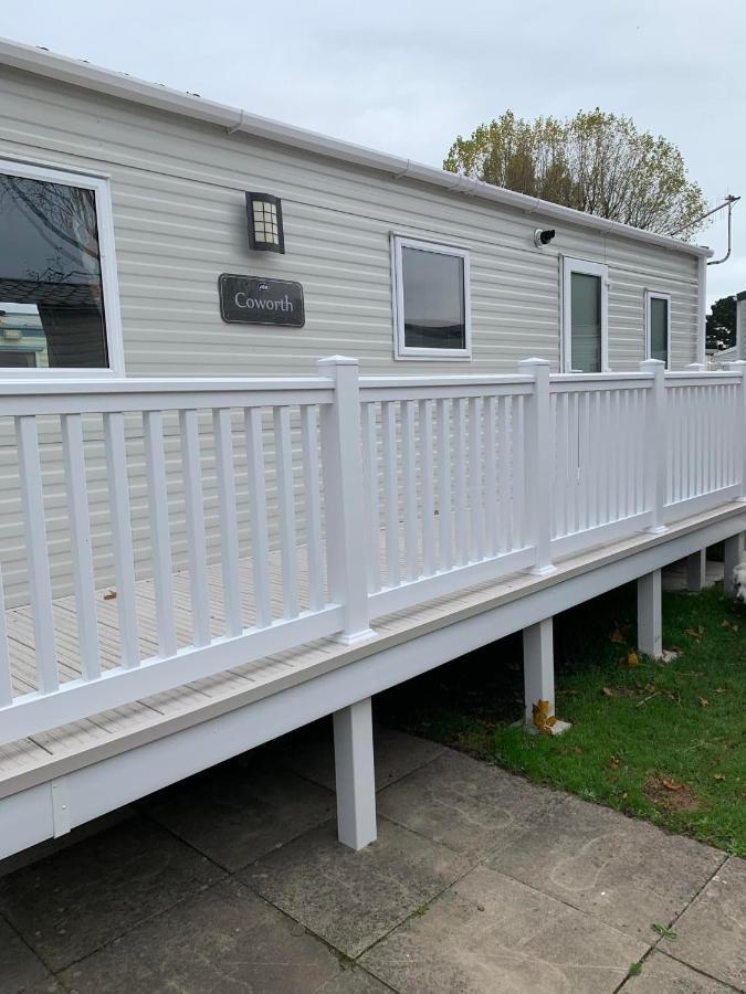 New 2 Bed Holiday Home With Decking In Rockley Park Dorset Near The Sea Lytchett Minster ภายนอก รูปภาพ